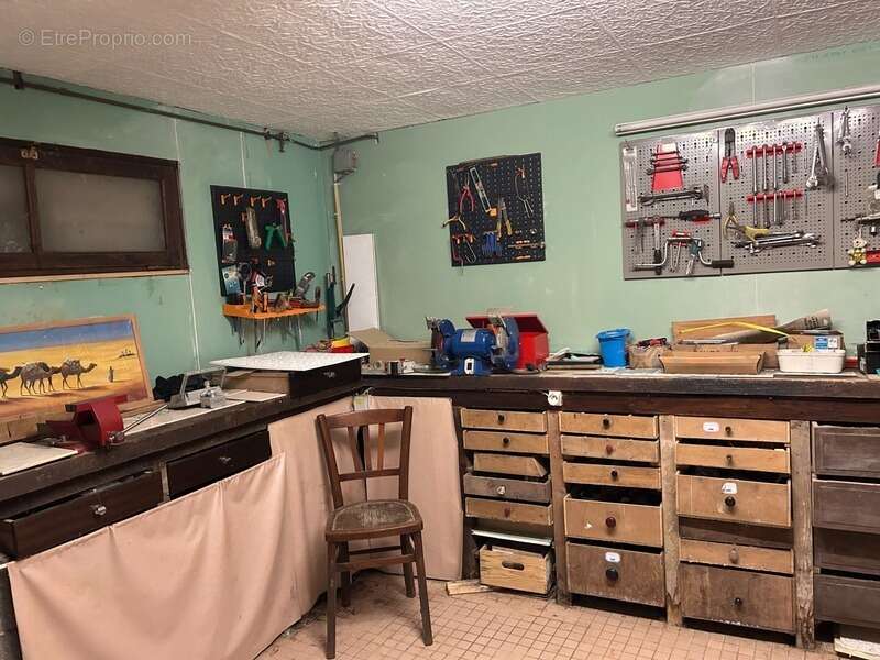 Maison à ARS-SUR-FORMANS