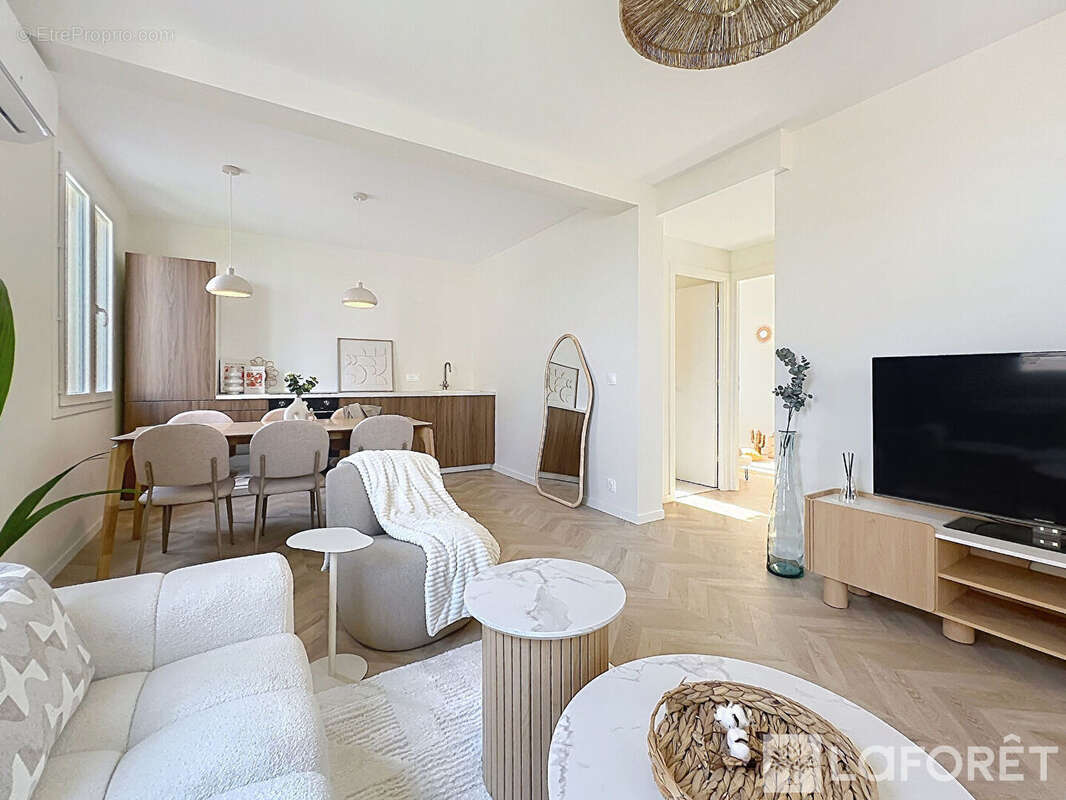 Appartement à ROQUEBRUNE-CAP-MARTIN