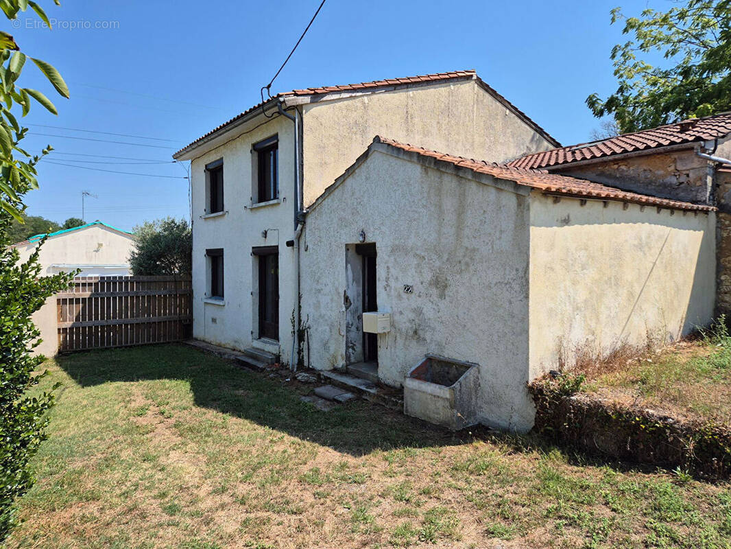 Maison à BOURG