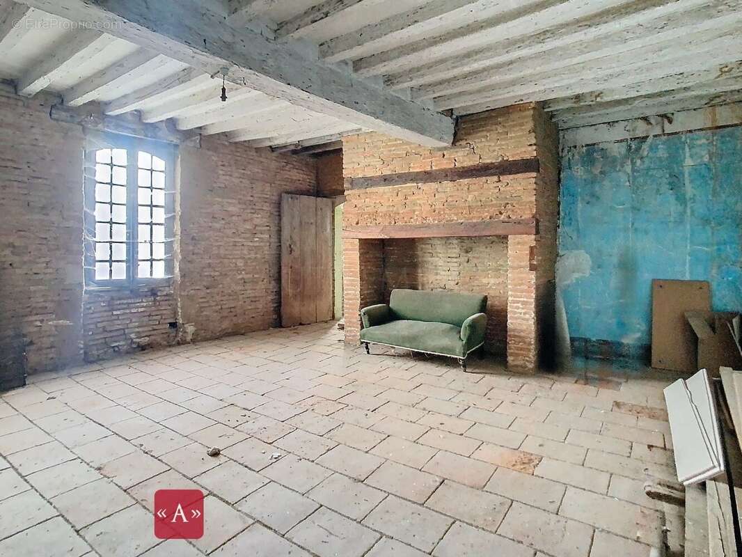 Maison à BUZET-SUR-TARN