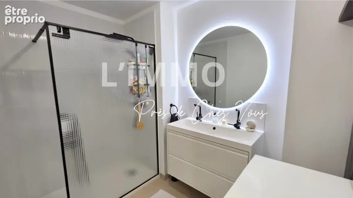 T3 67 m² avec grande terrasse, box et stationnement - photo 9