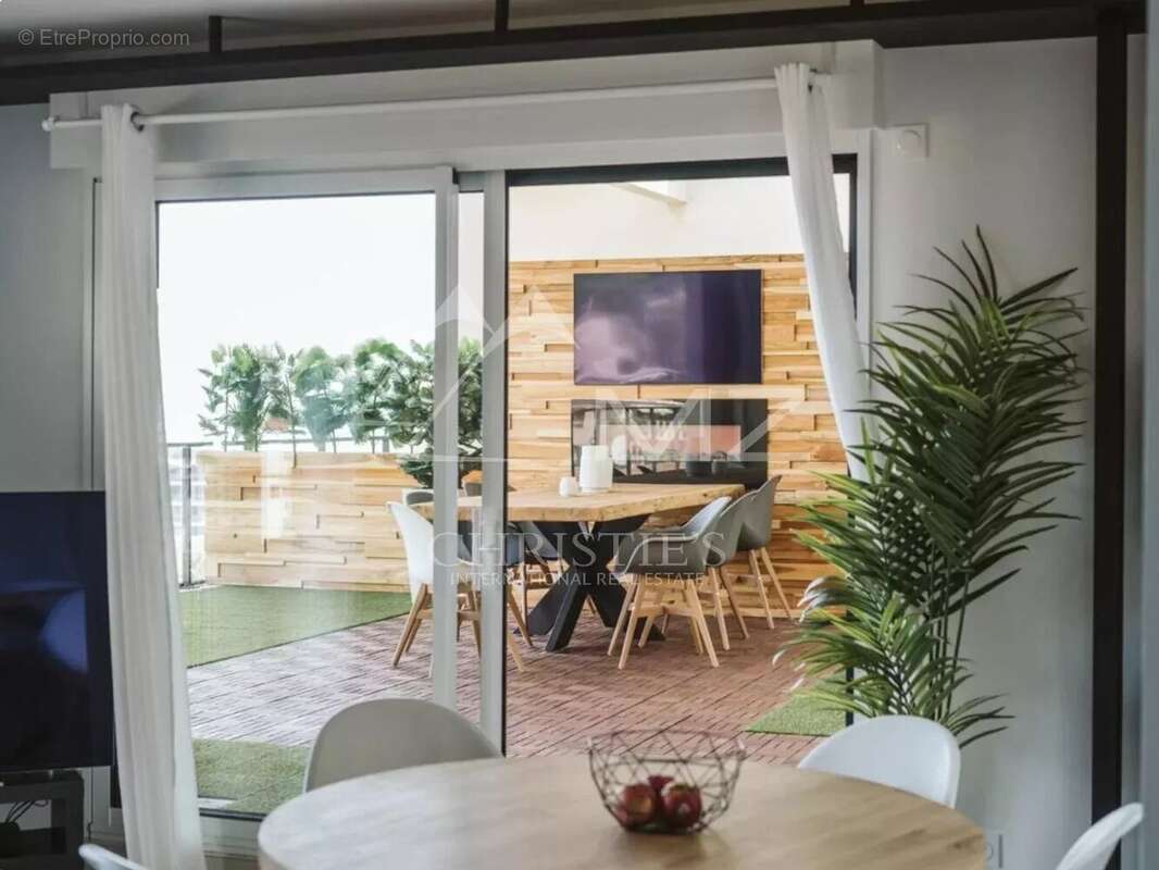 Appartement à BEAUSOLEIL