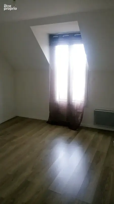 Au calme - appartement 3 pièces avec terrasse, parkings et locataire en place - photo 4
