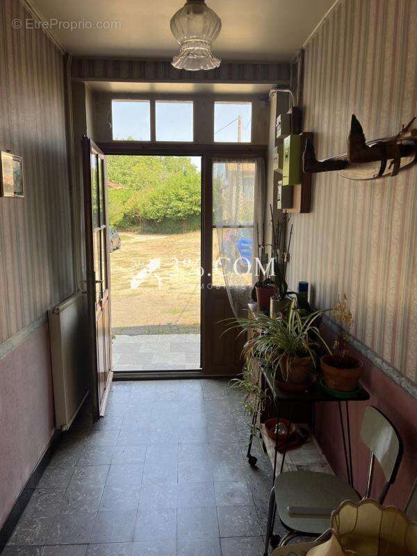 3%. com immobilier à  bellefonds 86 - photo 4