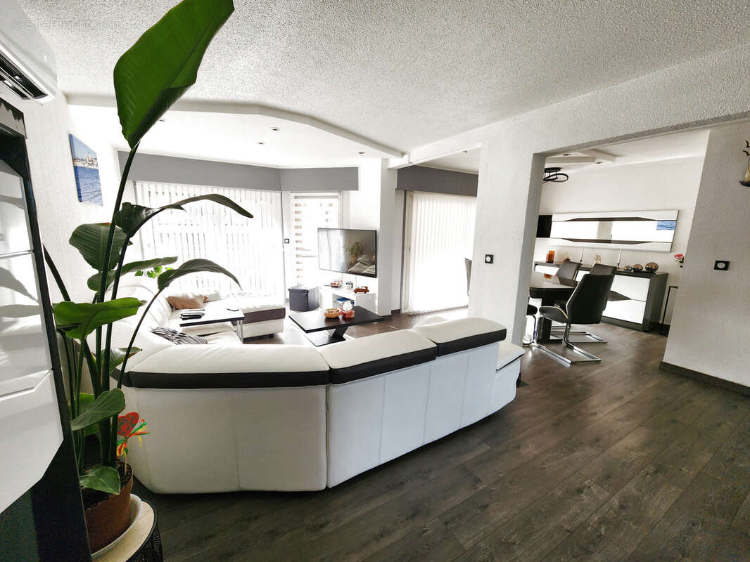 Appartement à SAINT-RAPHAEL