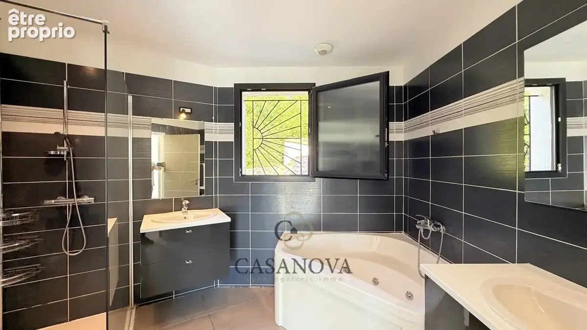 Propriété avec gîtes et maison familiale sur les hauteurs de Lodève - photo 12