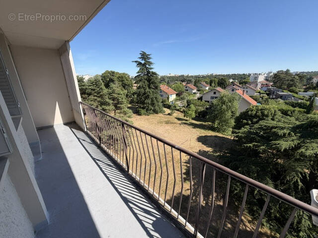 Appartement à LYON-9E