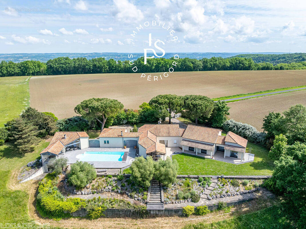 Maison à SAINTE-LIVRADE-SUR-LOT