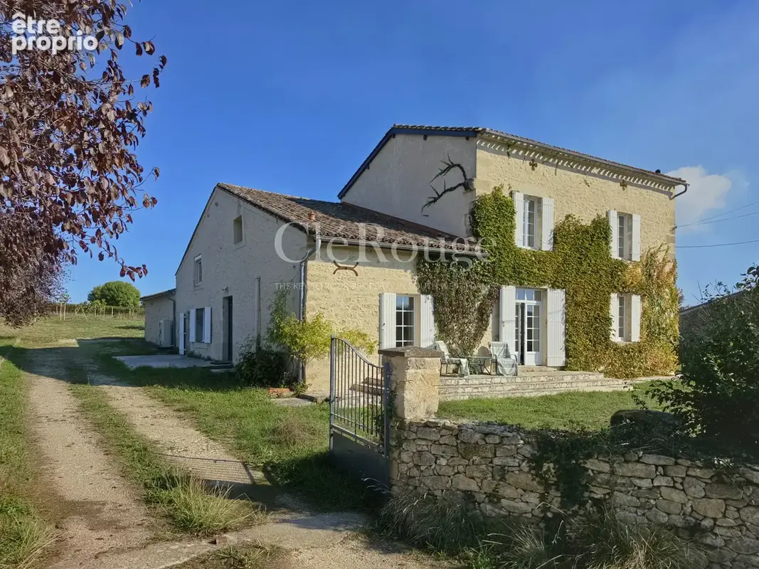 Maison à GENSAC