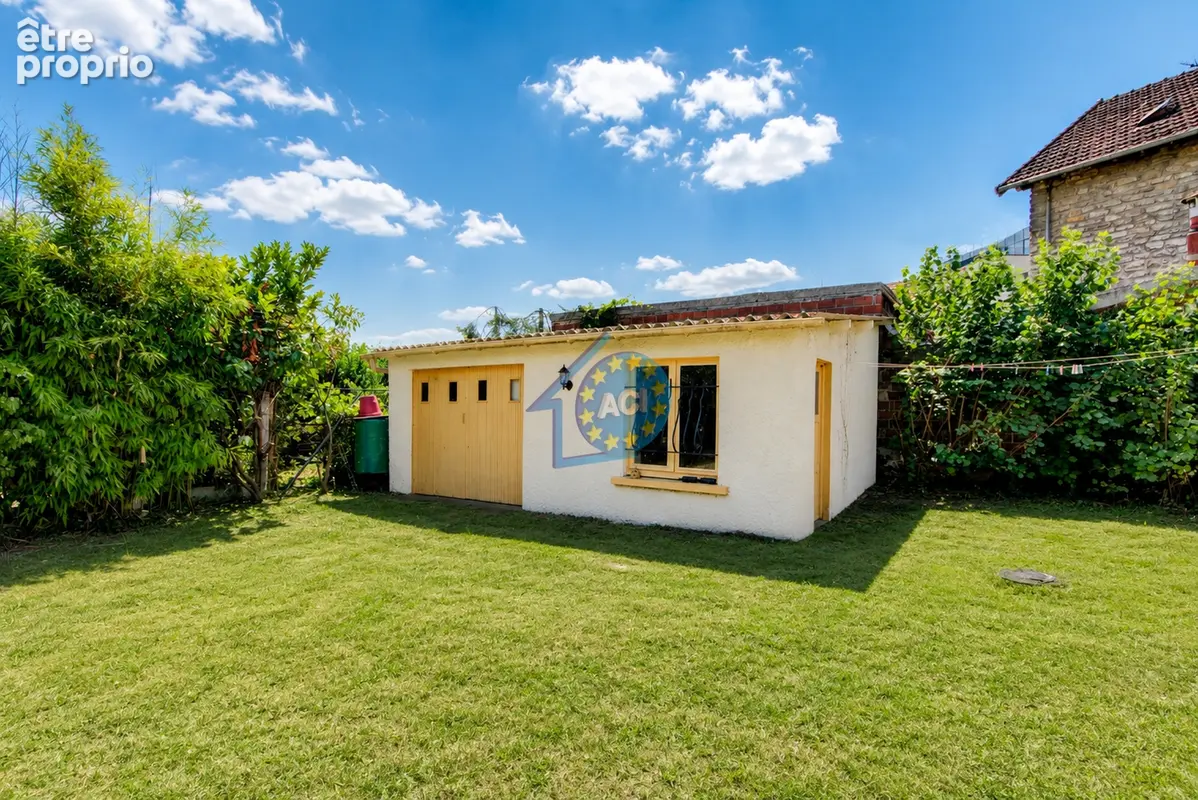 Maison bourgeoise Mantes-la-Jolie - 80 m² - 3 chambres - 450 m² terrain - photo 11