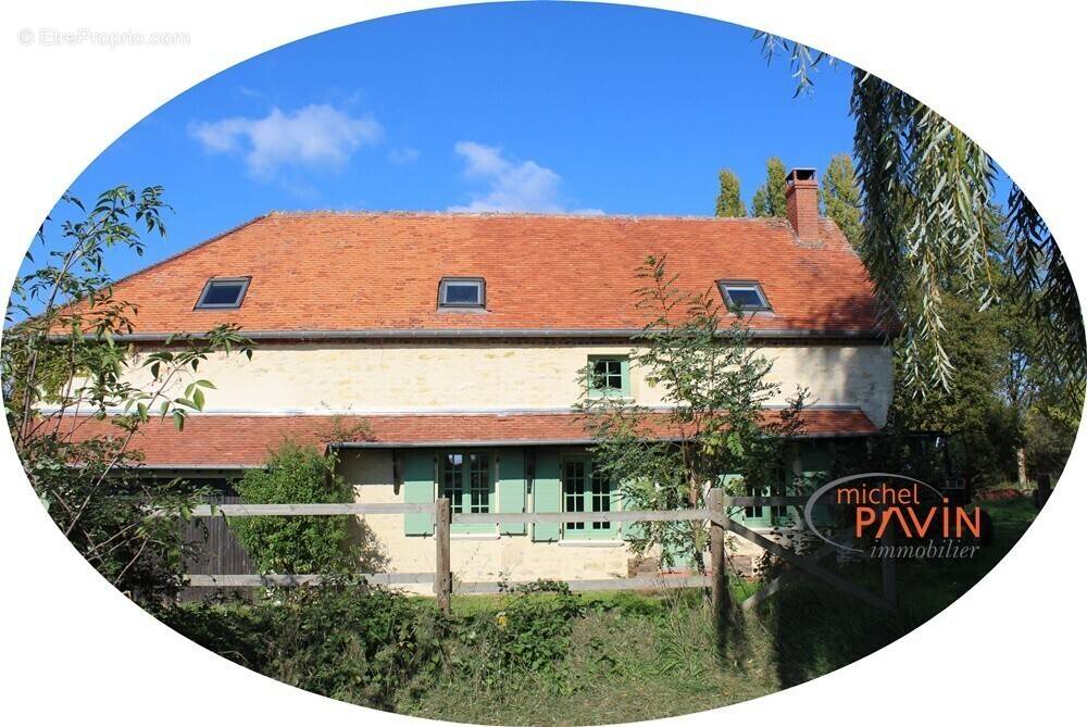 Maison à LA CHAPELLE-HUGON