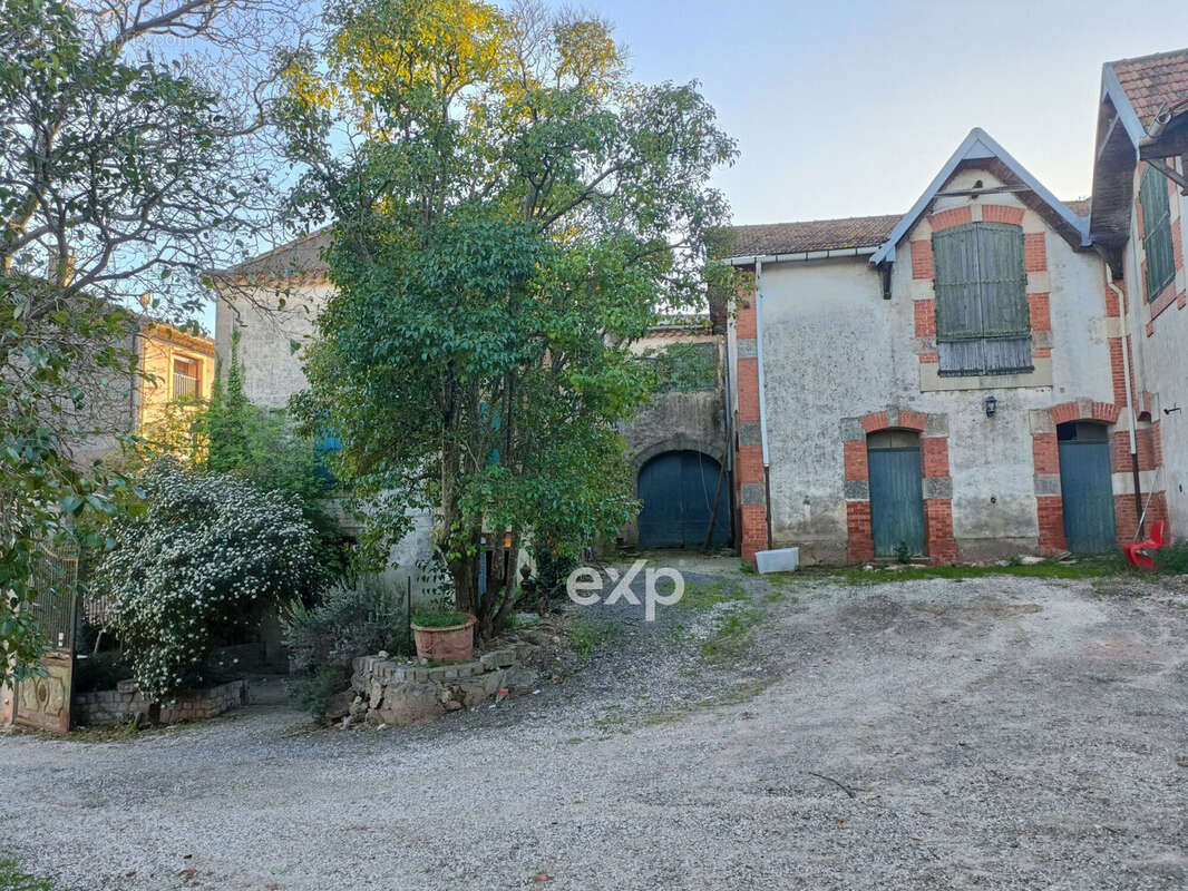 Maison 250 m² à Cazedarnes  - photo 9