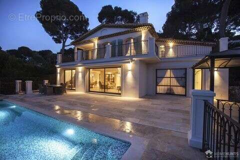 Maison 319 m² à Antibes  - photo 3