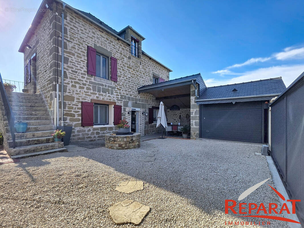 Maison à PAZAYAC