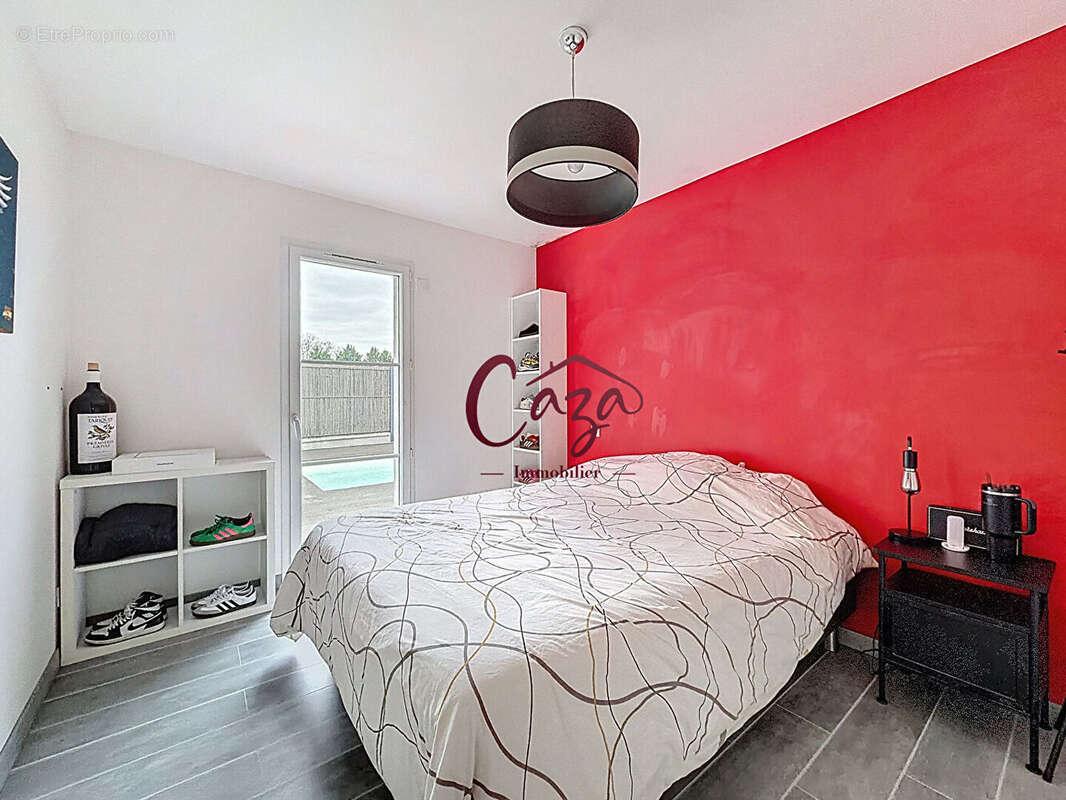 Maison à FARGUES-SAINT-HILAIRE