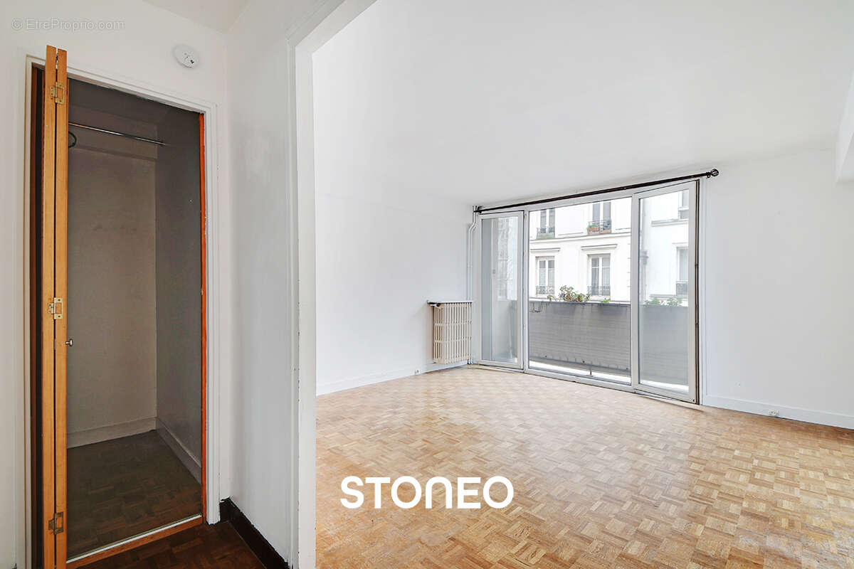 Appartement à PARIS-18E