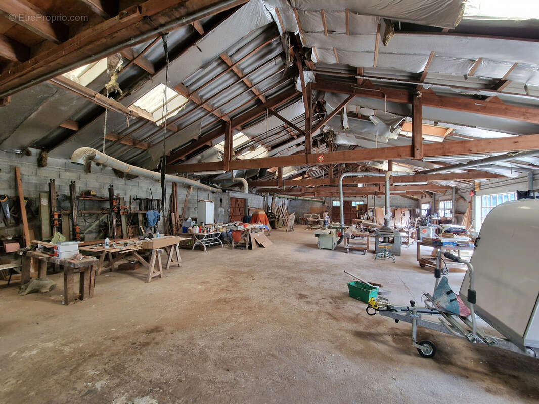 Maison à MONTMOREAU-SAINT-CYBARD