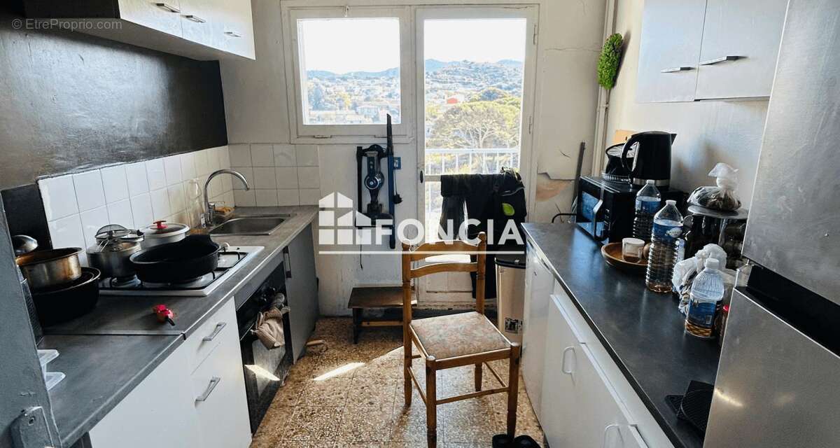 Appartement à MARSEILLE-15E