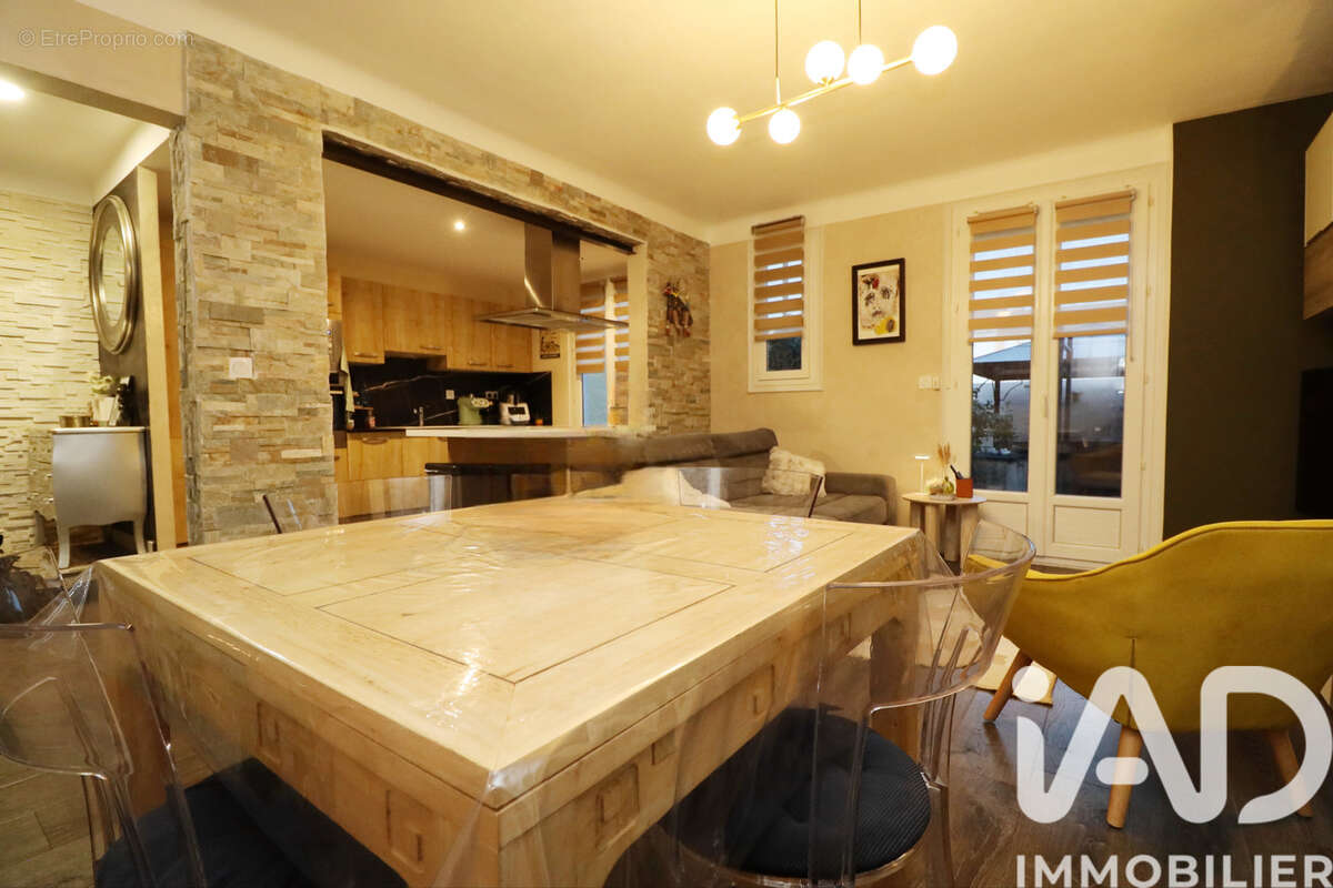 Photo 3 - Maison à SAINT-LAURENT-DE-LA-SALANQUE