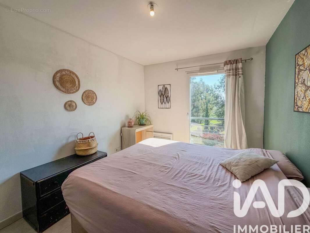Photo 8 - Appartement à ROQUEBRUNE-SUR-ARGENS
