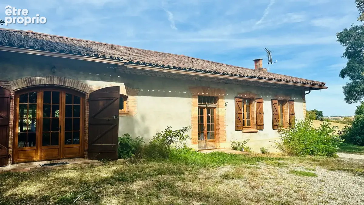 Photo Maison à L'isle-Jourdain au prix de 450 000€