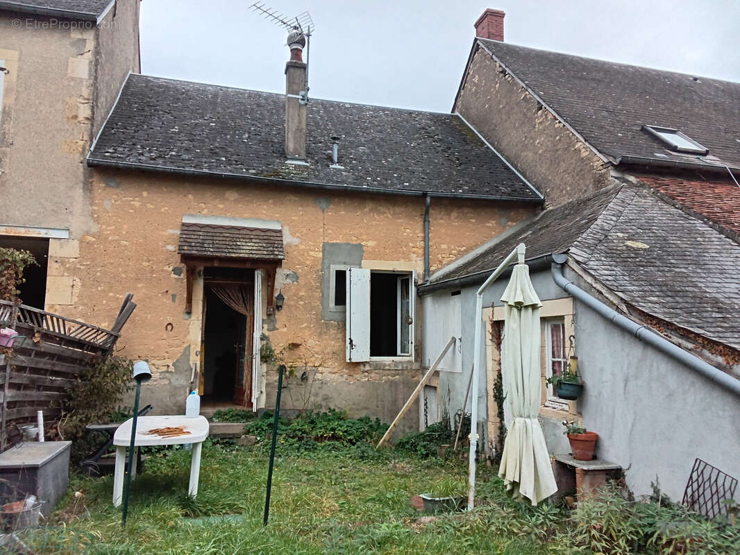Maison à NERONDES