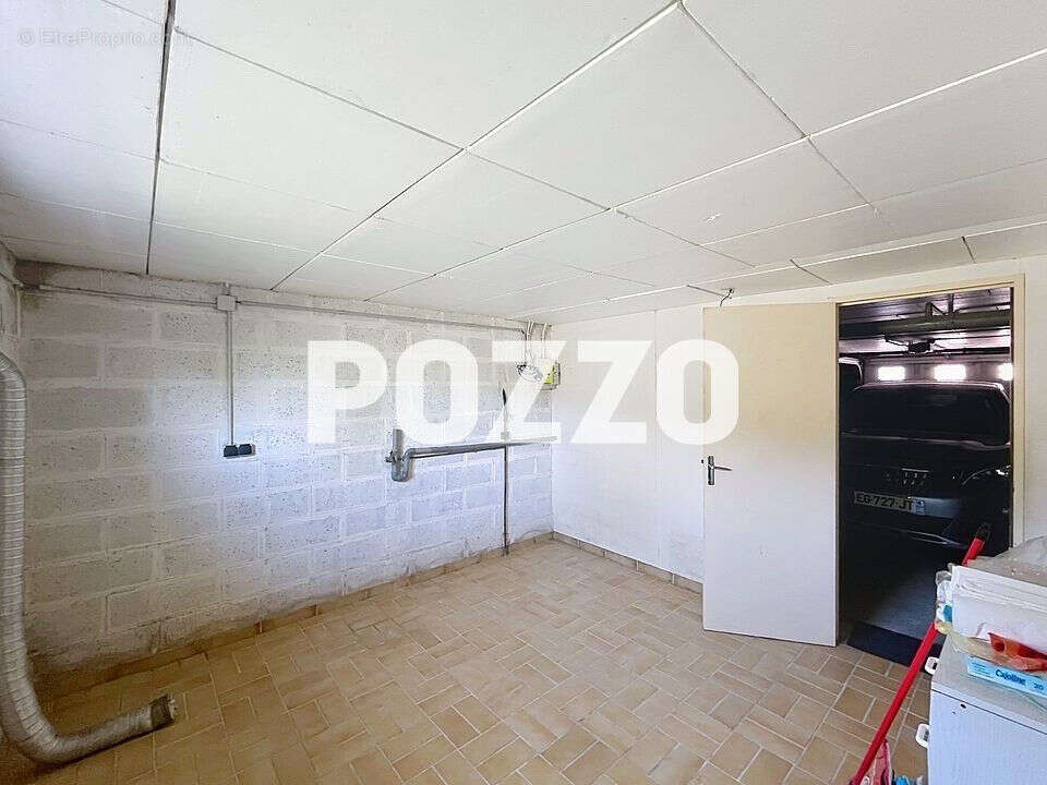 A vendre Maison individuelle de plain-pied dans bourg de Théreval 4 pièce(s) 85.20 m2 - photo 9