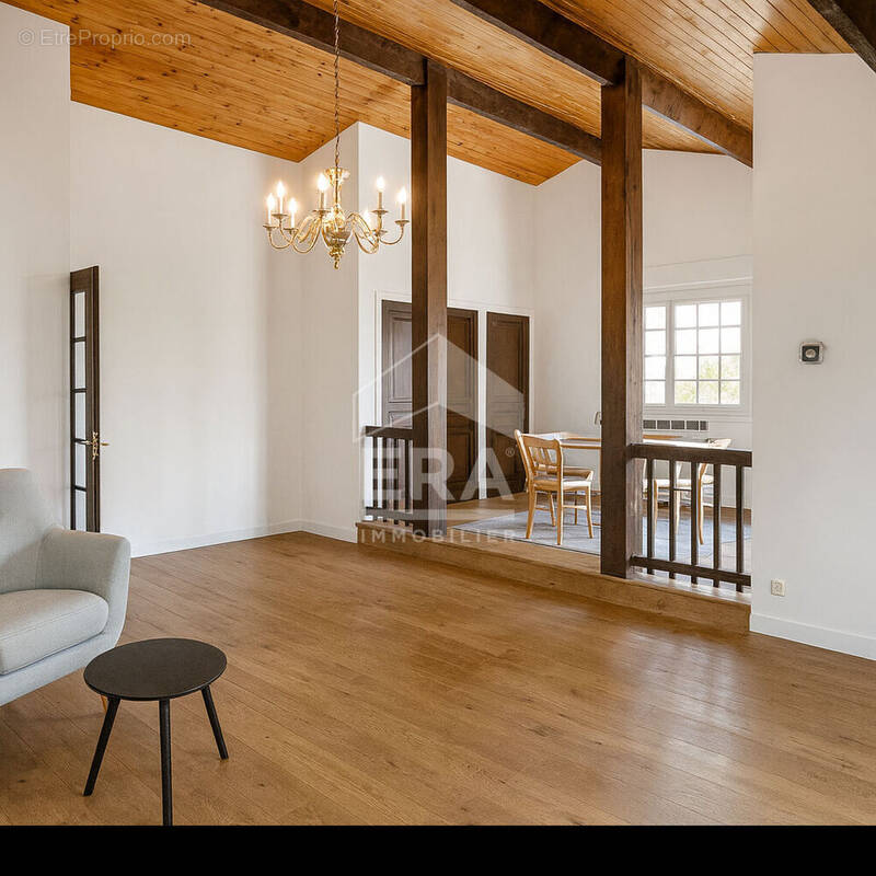 Maison à BRUGUIERES