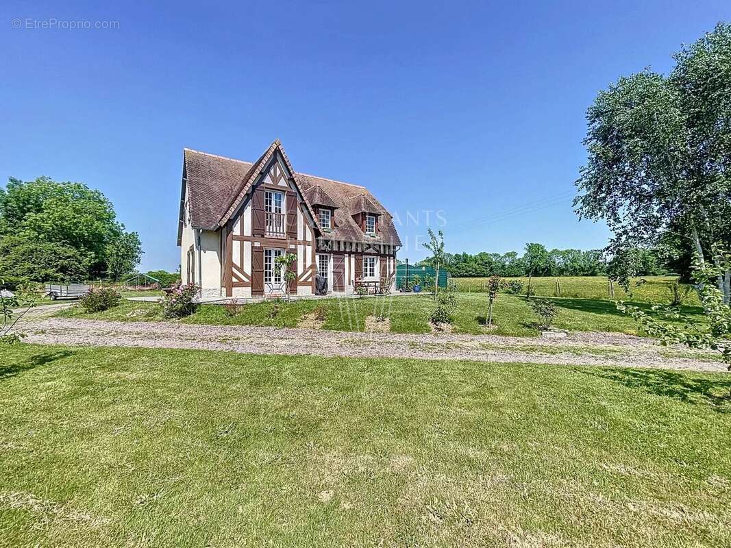 Maison à PONT-L'EVEQUE