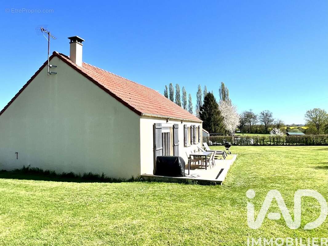 Maison 86 m² à Martainville  - photo 4