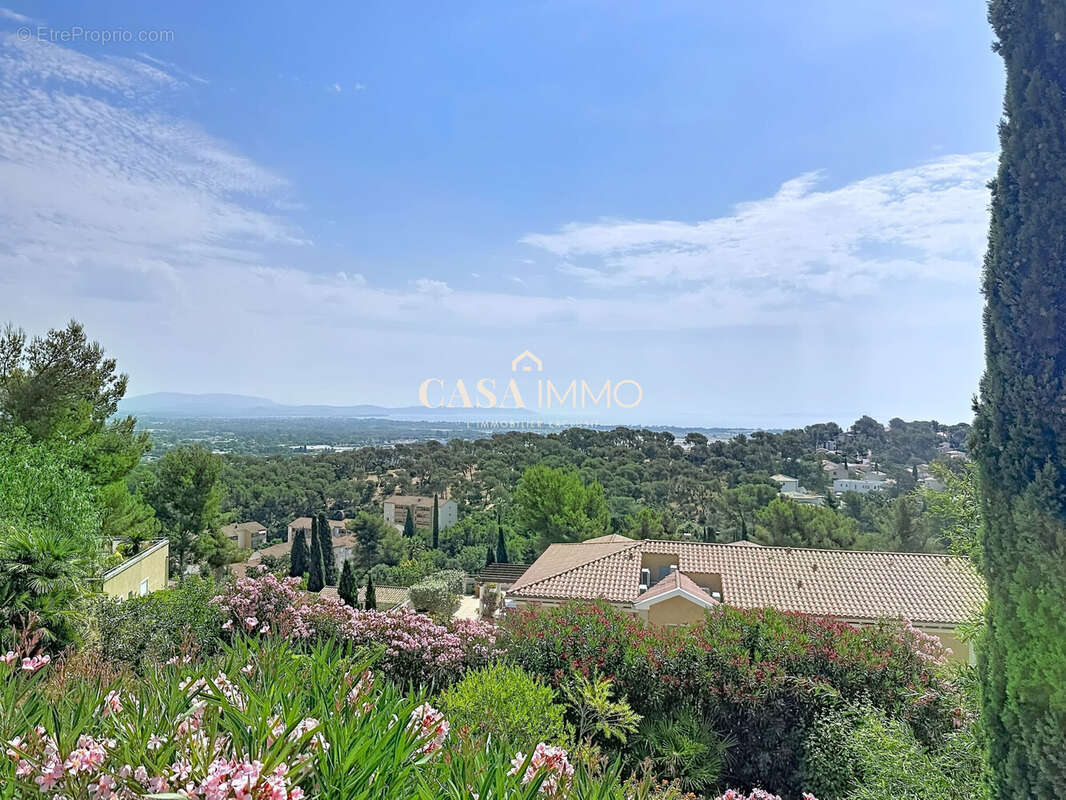 Appartement 73 m² à Hyeres  - photo 4