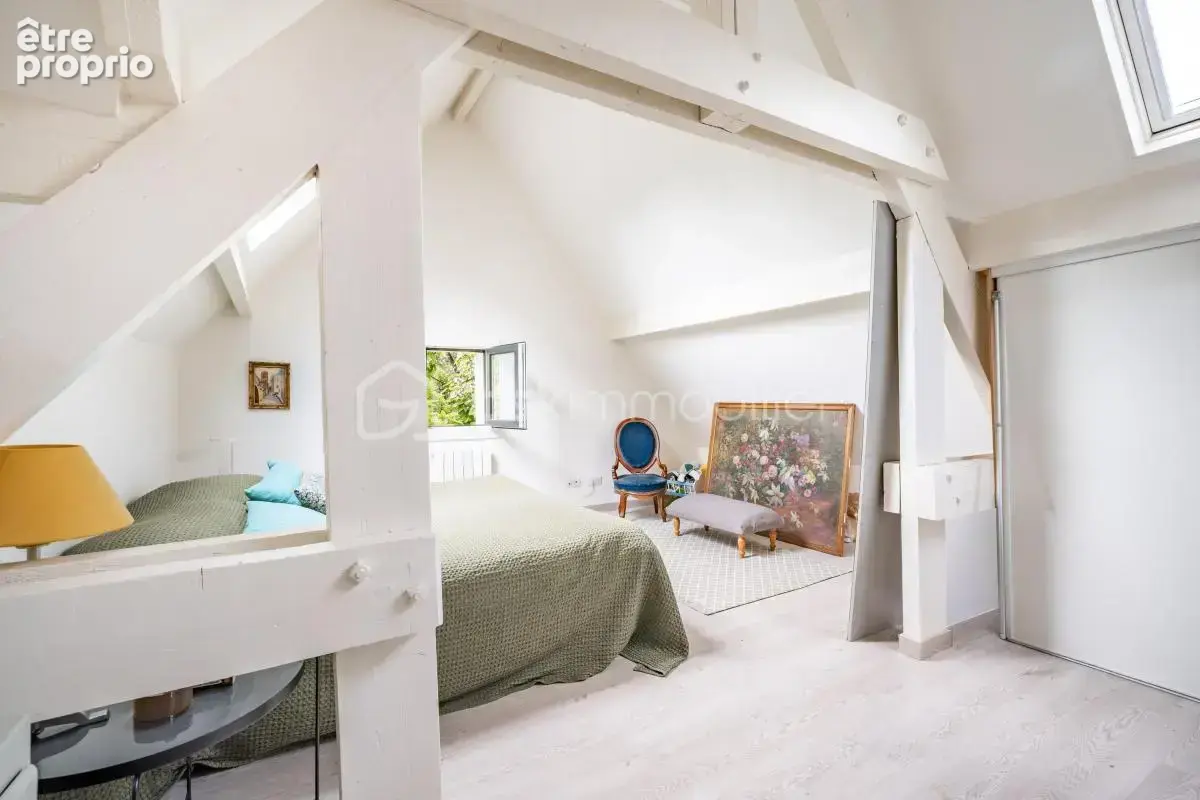 Maison familiale de 150m2 - Quartier résidentiel recherché à Vaucresson - photo 10