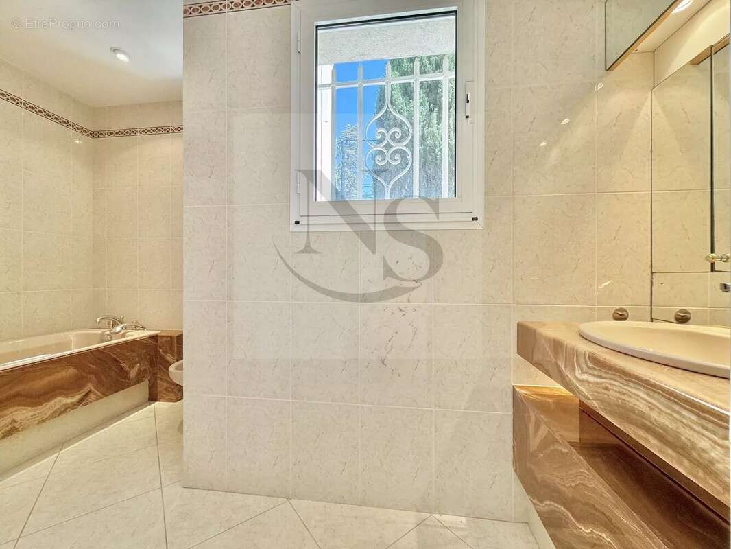 Maison à SANARY-SUR-MER