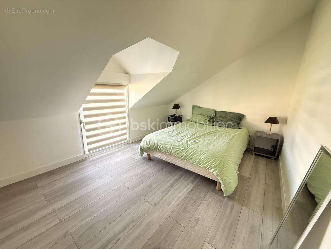 Maison à MONTIGNY-LENCOUP