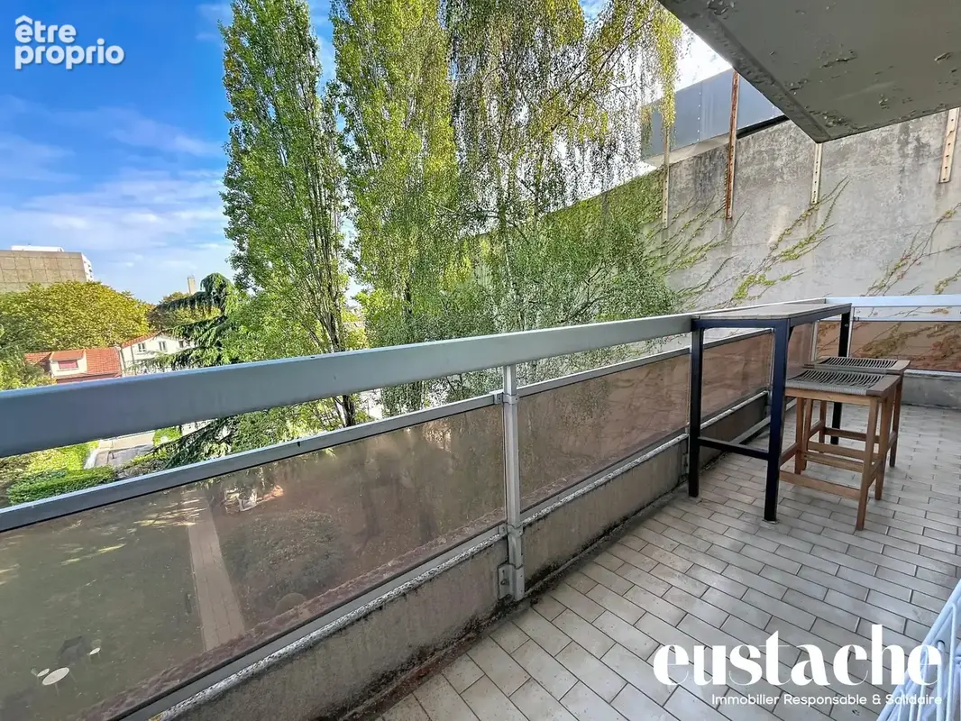 Appartement 3 pièces 68 m² à vendre à Les Lilas (93260) - photo 2