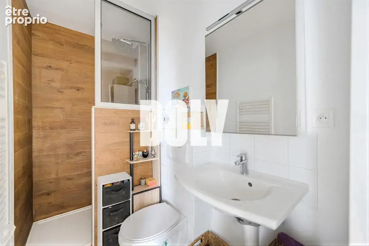 Doly - Duplex avec Jardin, un Ecrin de verdure au Coeur des Abbesses ! - photo 9