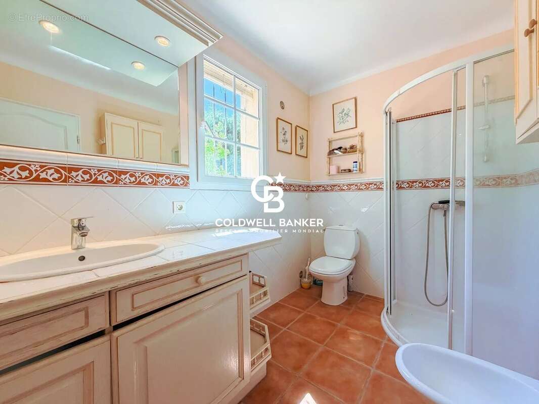 Villa de plain pied Le Cap Brun - 83 000 Toulon - photo 23
