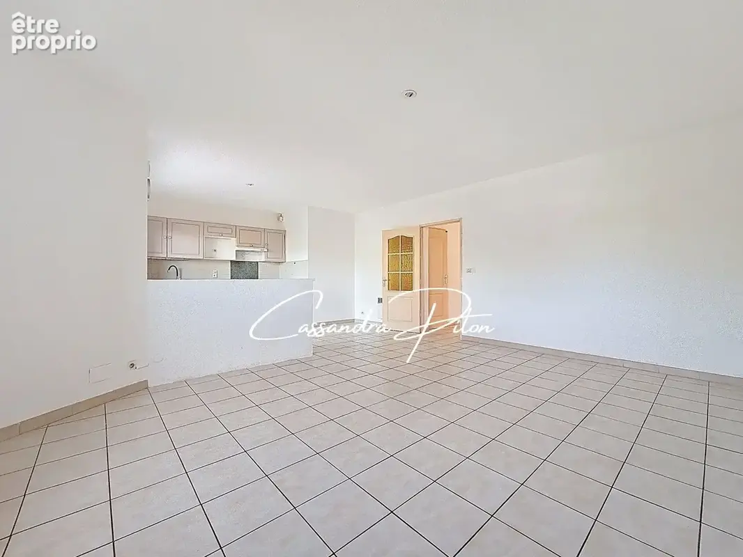 Appartement 88 m² à Sainte-Marie  - photo 3