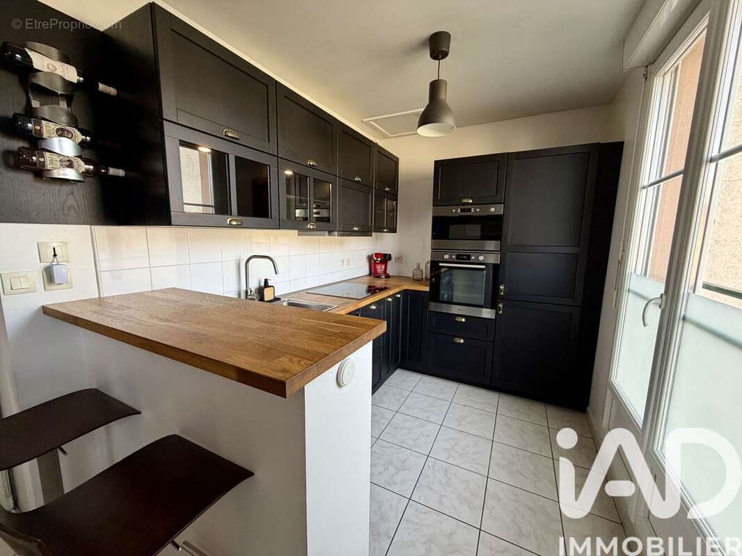 Photo 3 - Appartement à LEUVILLE-SUR-ORGE