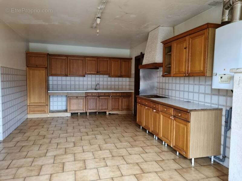 Maison à AMBARES-ET-LAGRAVE