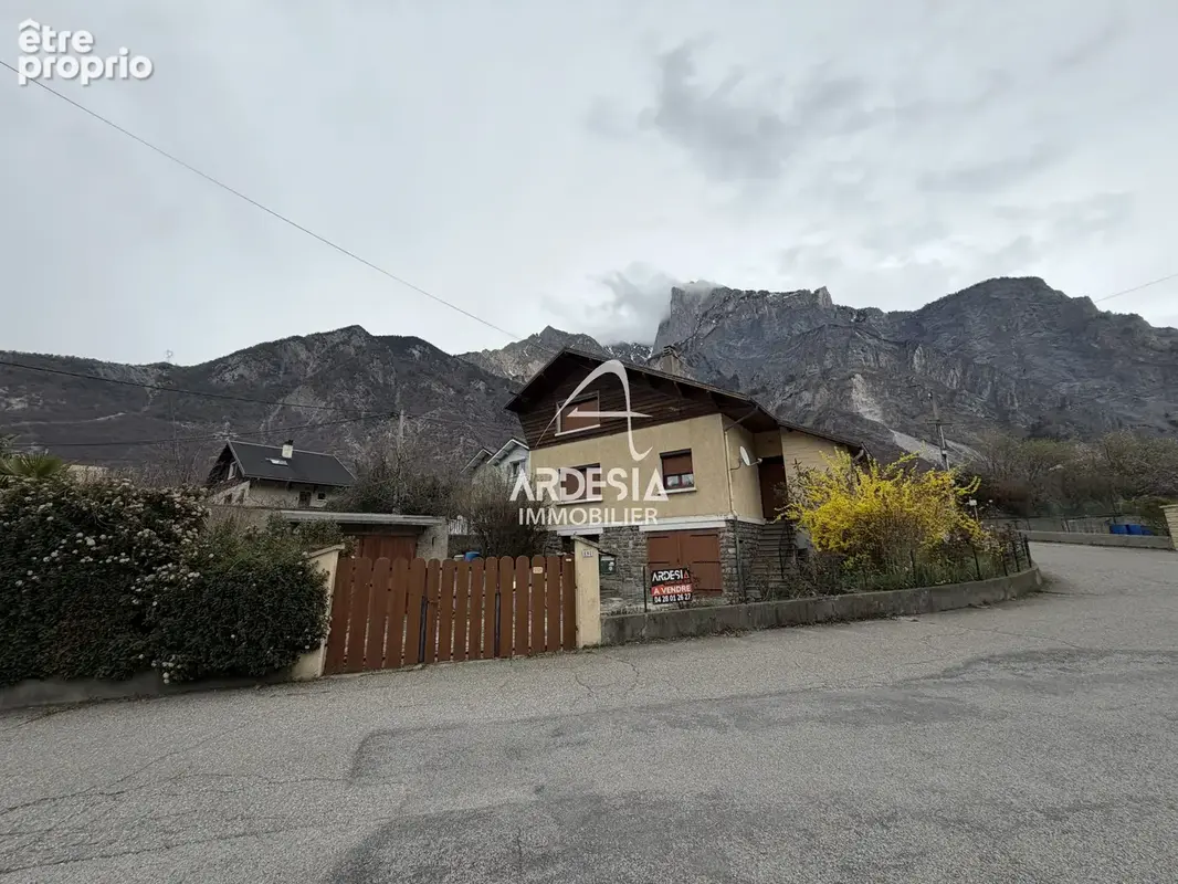 Maison 87 m2   3 chambres   Sous-sol complet   Grand garage   Beau terrain - photo 25