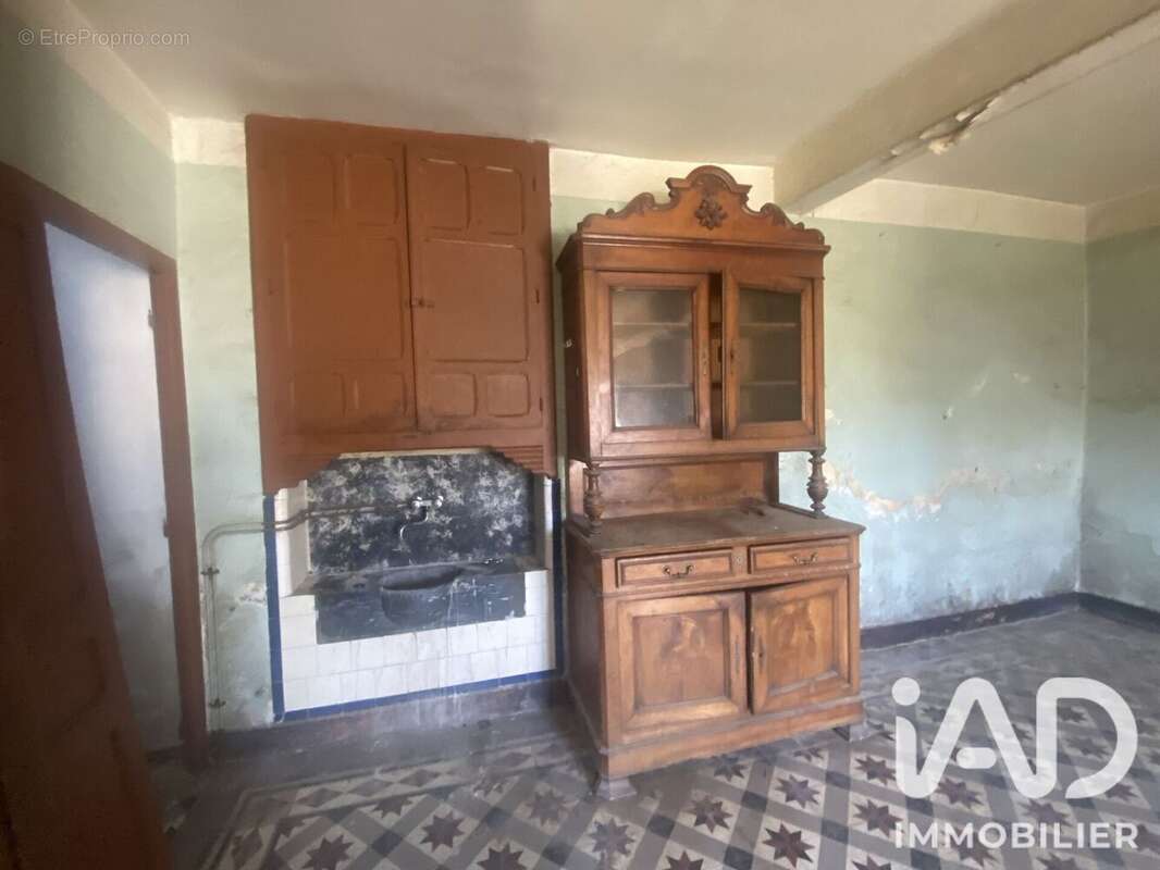 Maison 250 m² à Pouzac  - photo 3