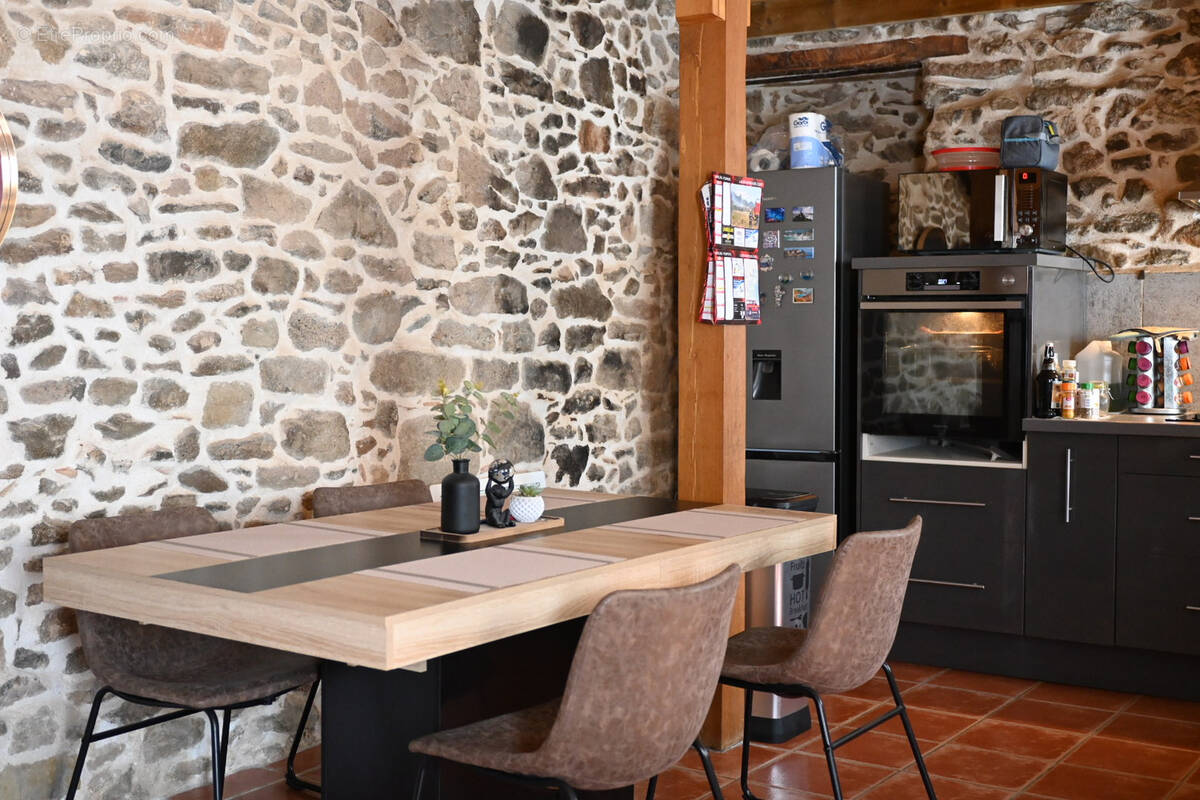 Maison à AIGUES-VIVES