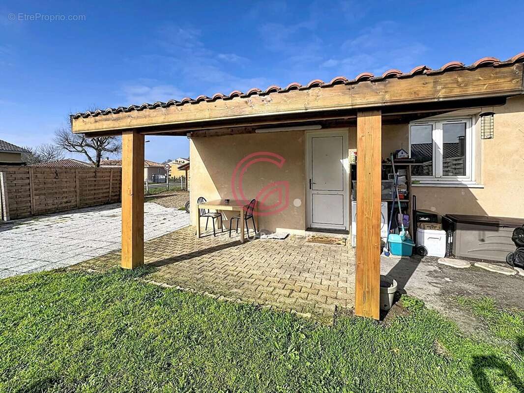 Maison à PARENTIS-EN-BORN