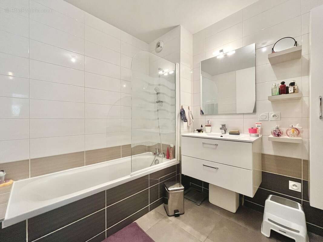 Appartement à COGNIN