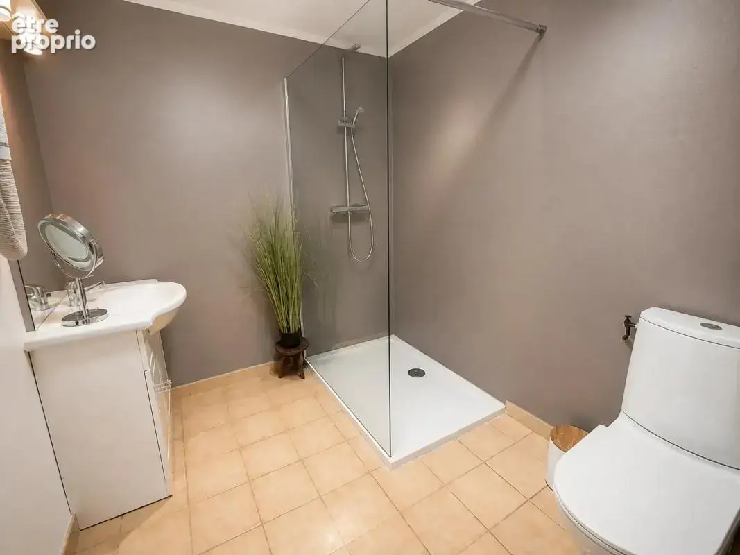 Propriété d'exception aux multiples possibilités - 384 m² - photo 20
