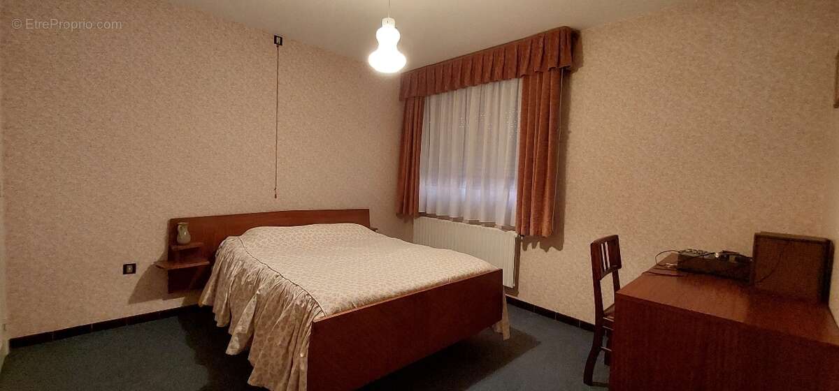 Maison à BRUAY-LA-BUISSIERE