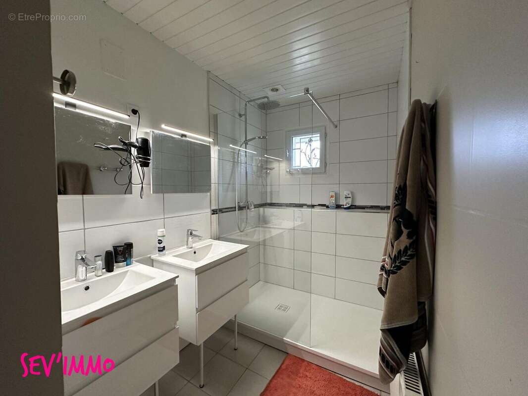 Maison à SAINT-GERMAIN-DES-FOSSES