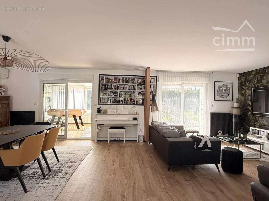 Maison contemporaine sans travaux avec piscine et grands volumes à Blois - photo 5