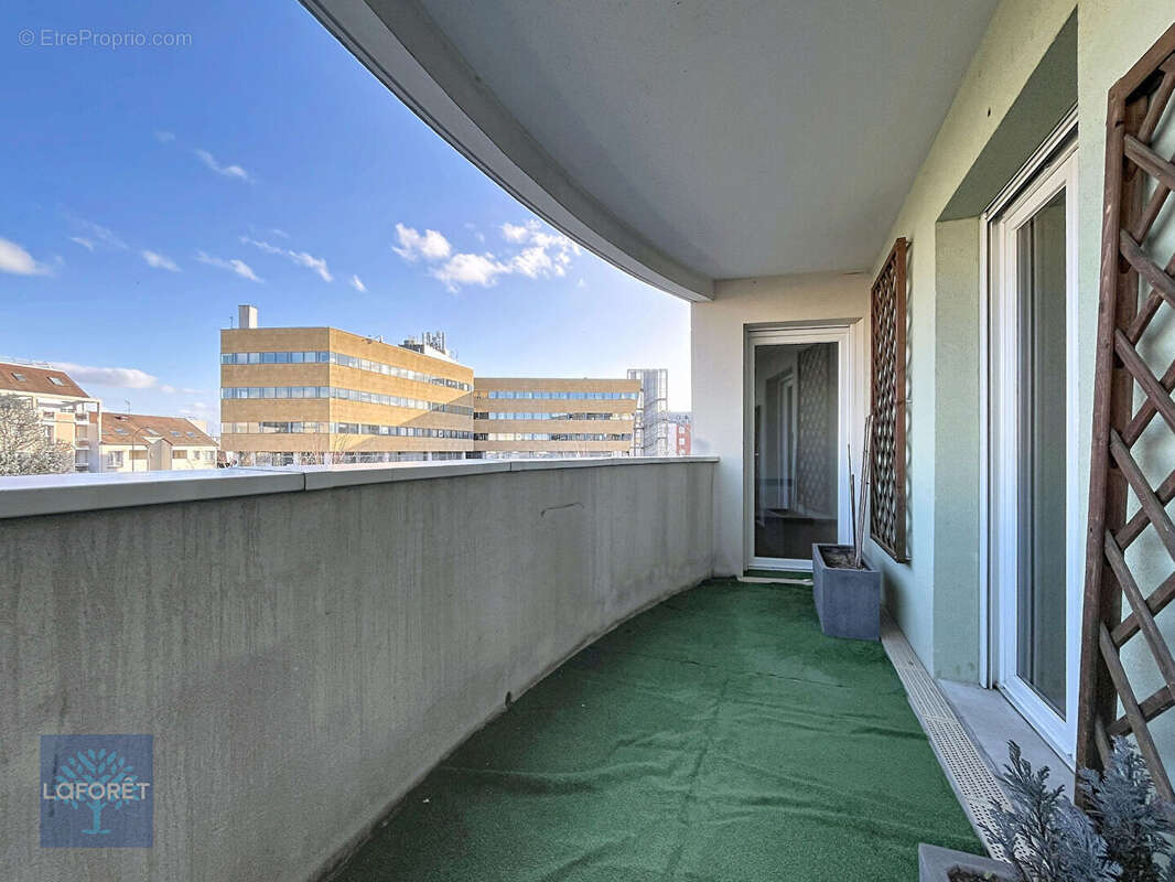 Appartement à CHILLY-MAZARIN